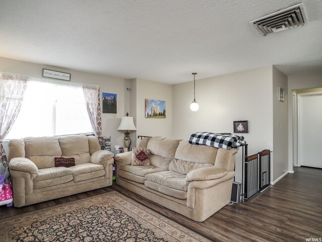 85 S 1450 W in Clearfield, UT - Building Photo - Building Photo