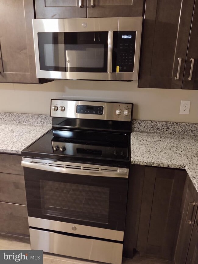 6711 Park Heights Ave-Unit -114 in Baltimore, MD - Building Photo - Building Photo