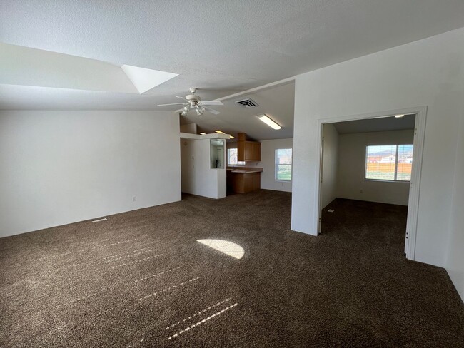 5211 N 3000 W in Cedar City, UT - Building Photo - Building Photo
