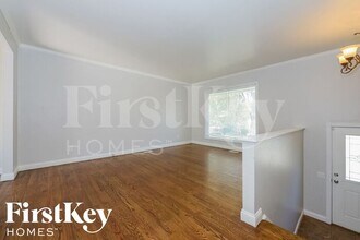 18805 E Ponca Dr in Independence, MO - Building Photo - Building Photo