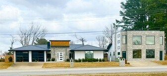 303 S Promenade Blvd in Rogers, AR - Building Photo