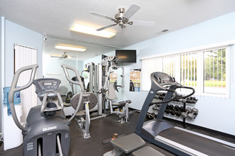 Regency Apartments in Bettendorf, IA - Building Photo - Interior Photo