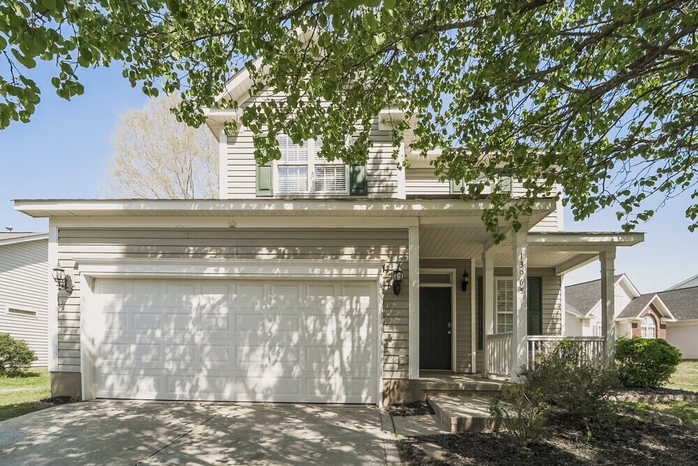 13965 Dingess Rd in Charlotte, NC - Building Photo