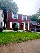 20926 Moross Rd in Grosse Pointe, MI - Building Photo