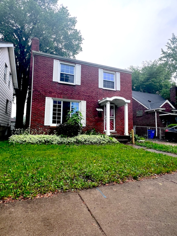 property at 20926 Moross Rd