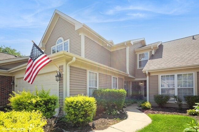property at 707 Clover Hill Ct