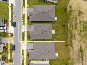 4694 Golden Knight Blvd, Unit 2 Spaces in Kissimmee, FL - Building Photo - Building Photo