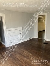30 Hobart St in Buffalo, NY - Building Photo - Building Photo