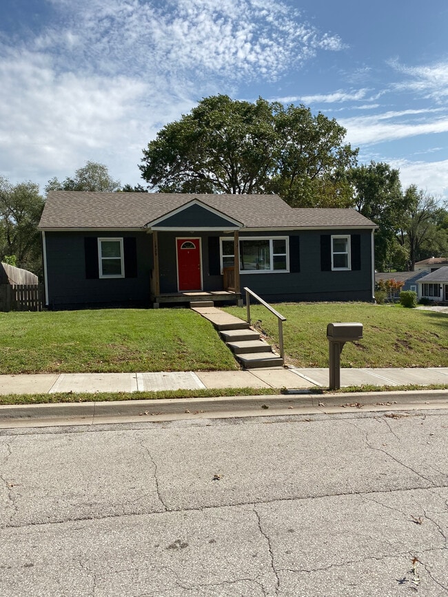 property at 1429 Grand Ave