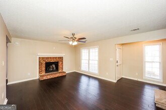 1163 Crystal Springs Trail in Hampton, GA - Building Photo - Building Photo