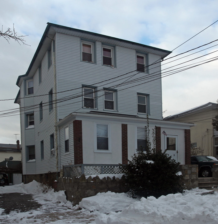 62 Huber Pl in Yonkers, NY - Building Photo