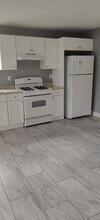 123 Burnett St in Providence, RI - Building Photo - Building Photo