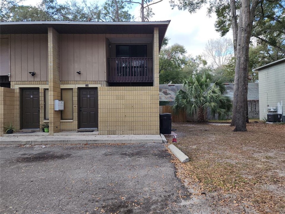 702 SW 70th Terrace in Gainesville, FL - Building Photo