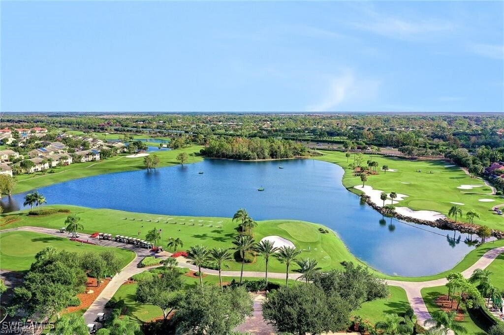 6025 Pinnacle Ln in Naples, FL - Building Photo