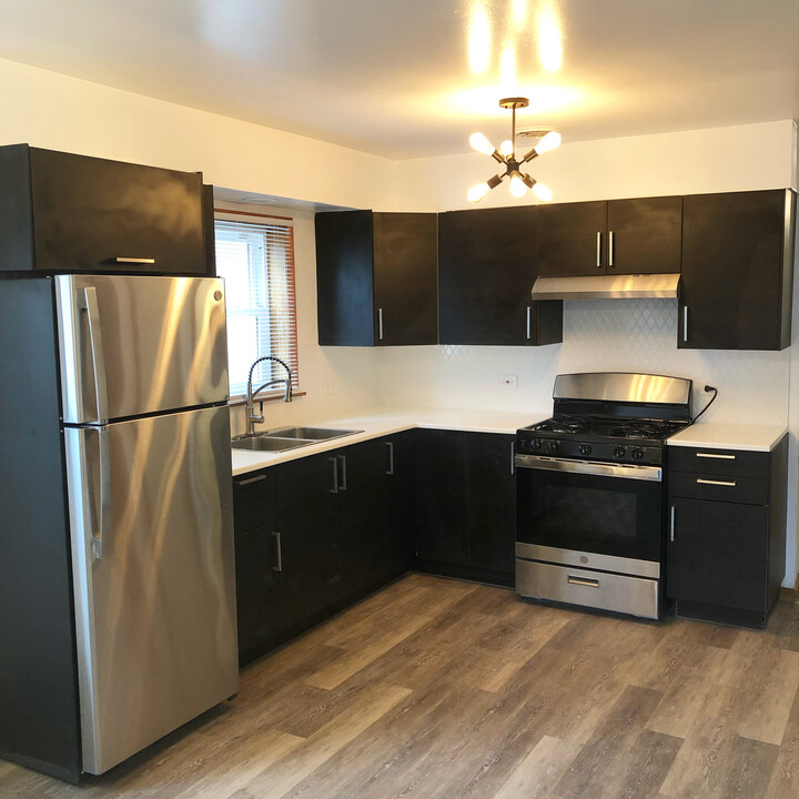 1017 S 14th Ave in Maywood, IL - Building Photo