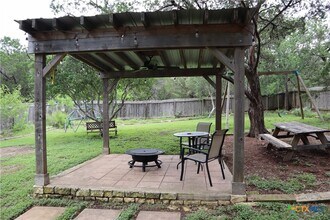 2043 Nevada St in San Marcos, TX - Building Photo - Building Photo
