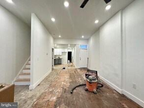 2014 N Carlisle St in Philadelphia, PA - Building Photo - Building Photo