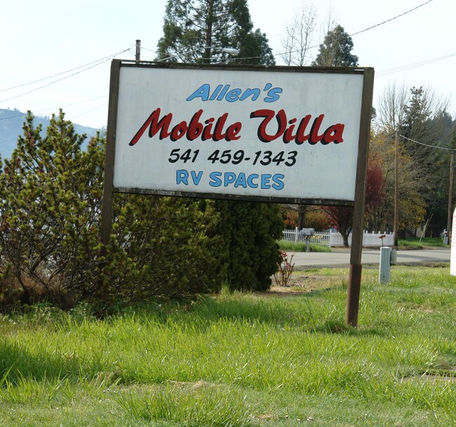 Allen's Mobile Villa in Sutherlin, OR - Building Photo - Building Photo