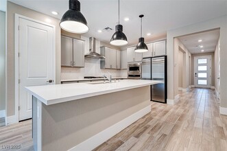 9593 Sard Ln in Las Vegas, NV - Building Photo - Building Photo