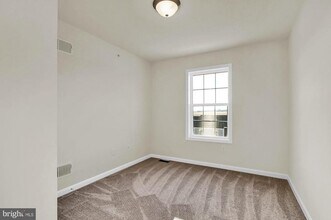 219 Woodside Ave in Hanover, PA - Building Photo - Building Photo
