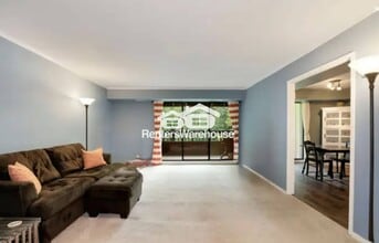 5675 Harpers Farm Rd in Columbia, MD - Building Photo - Building Photo