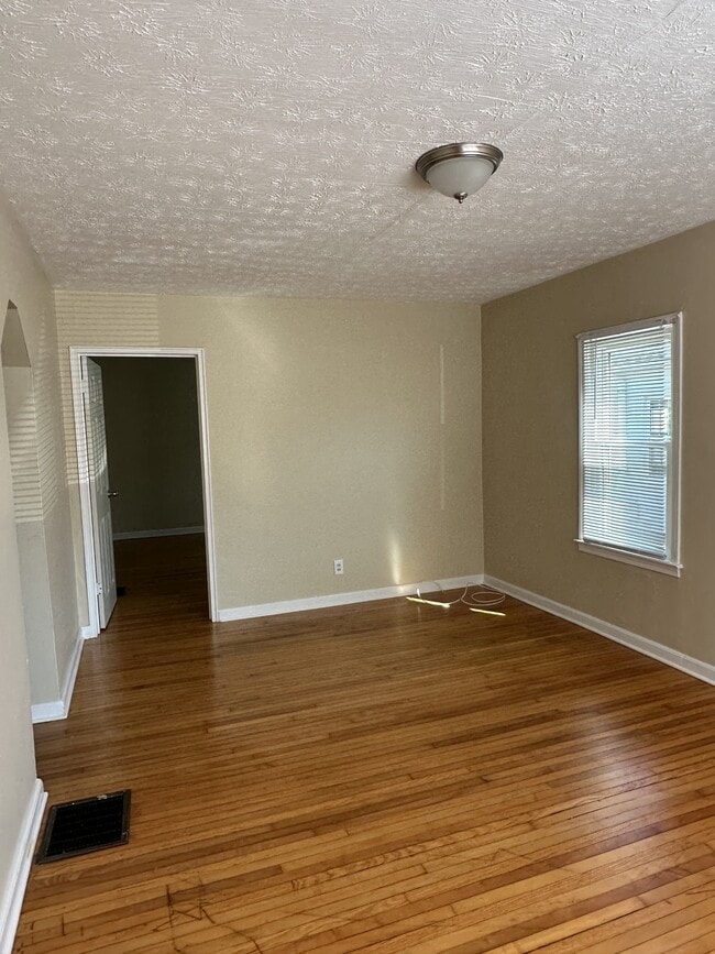 268 E Jeffrey Pl in Columbus, OH - Building Photo - Building Photo