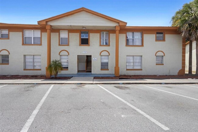 1707 Michigan Ave in Kissimmee, FL - Building Photo - Building Photo