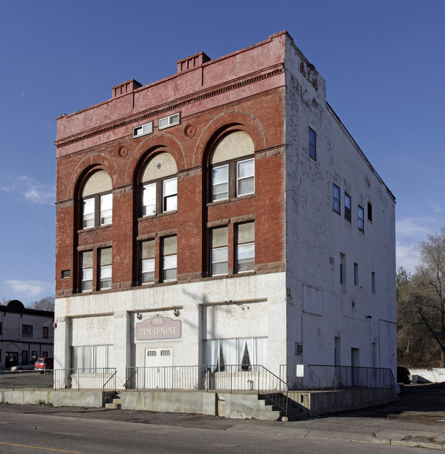 Ten-O-Nine in South St. Paul, MN - Building Photo - Building Photo