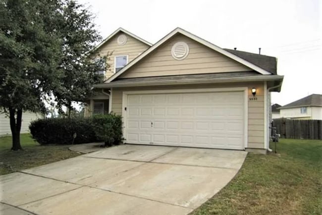property at 9530 Belleclaire Ln