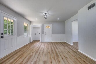 416 W Lamberth Rd in Sherman, TX - Building Photo - Building Photo