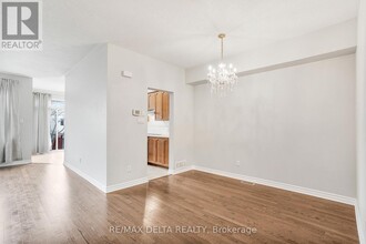 1429 Comfrey Cres in Ottawa, ON - Building Photo - Building Photo