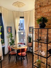 2301 W North Ave, Unit 3F in Chicago, IL - Building Photo - Building Photo