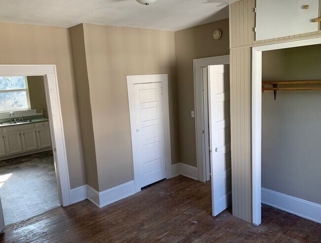 806 Wilson Ave in Johnson City, TN - Building Photo - Building Photo