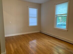 45 Union St, Unit 1 in Cambridge, MA - Building Photo - Building Photo