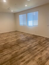 24287 White Willow Ave in Murrieta, CA - Building Photo - Building Photo