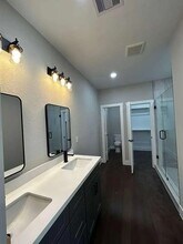 704 Avenue I in Conroe, TX - Building Photo - Building Photo