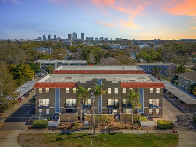 210 S Habana Ave, Unit 210C