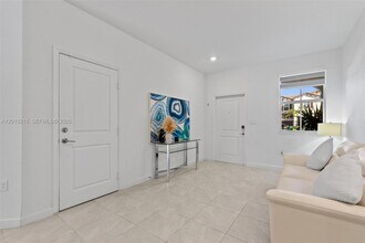 12536 NW 23rd Pl in Miami Shores, FL - Building Photo - Building Photo