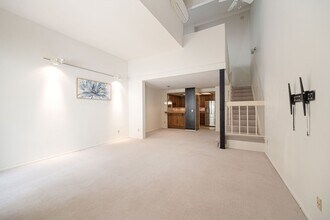 6214 Caminito Carrena in San Diego, CA - Building Photo - Building Photo