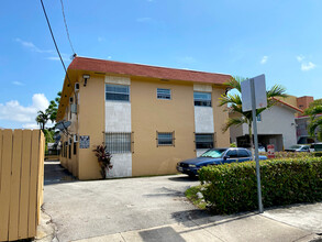 1833 SW 6th St in Miami, FL - Building Photo - Building Photo