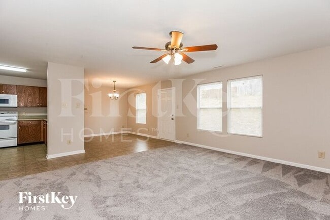 7323 Mitzi Deborah Dr in Charlotte, NC - Building Photo - Building Photo