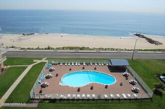385 Ocean Blvd in Long Branch, NJ - Building Photo - Building Photo