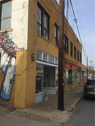 411-A N Tyler St in Dallas, TX - Building Photo