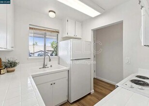 3847 Vineyard Ave in Pleasanton, CA - Building Photo - Building Photo