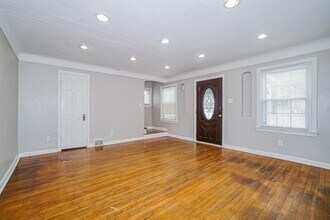 651 Voelker Ave in Euclid, OH - Building Photo - Building Photo