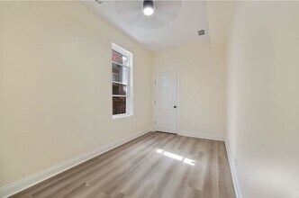 5617 S Laflin St in Chicago, IL - Building Photo - Building Photo