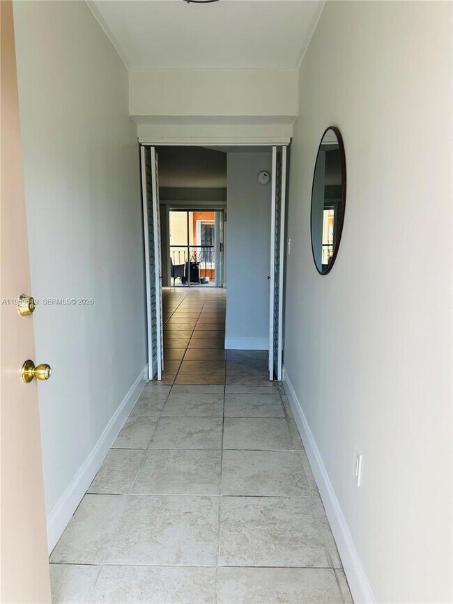 1950 W 54th St in Hialeah, FL - Building Photo - Building Photo