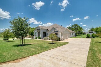 251 Raptor Beak Wy in Cedar Creek, TX - Building Photo - Building Photo