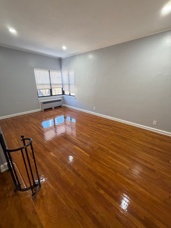 33 S Munn Ave in East Orange, NJ - Foto de edificio - Building Photo