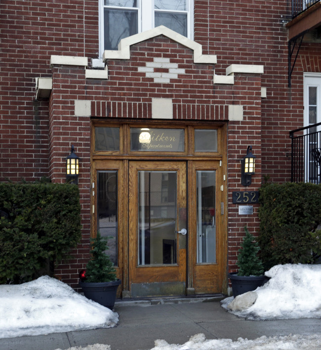 Aitken Apartments in Ottawa, ON - Building Photo - Building Photo